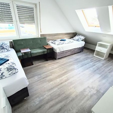 Fmi 9 Accommodation Raunheim Exterior photo