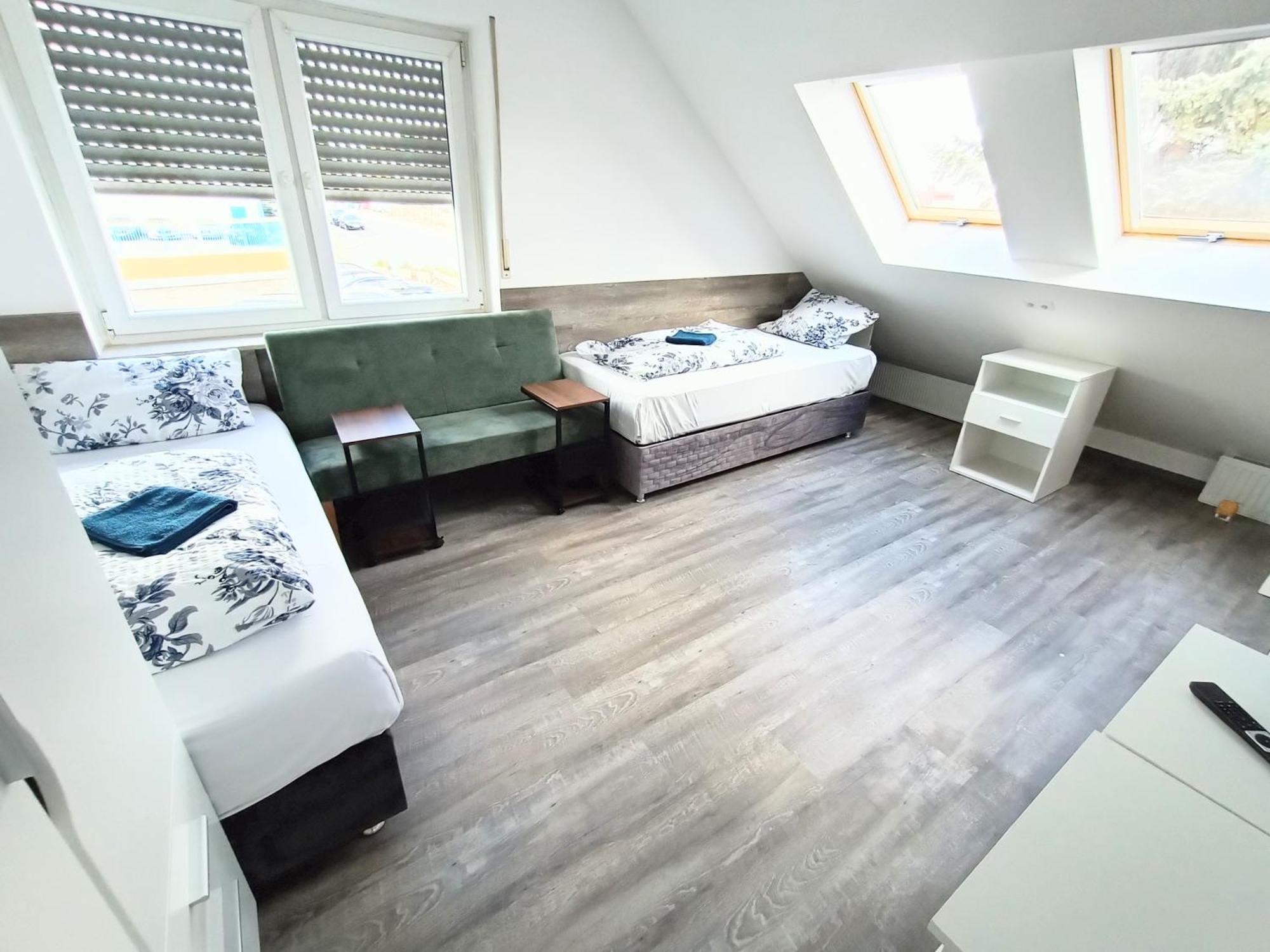 Fmi 9 Accommodation Raunheim Exterior photo